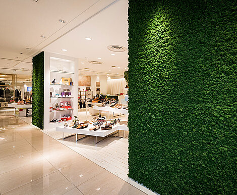 Real maintenance-free moss walls, shoe shop in a shopping mall, Kawasaki, Japan