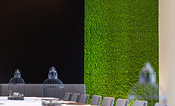 Evergreen Premium reindeer moss, apple green, in events venue
