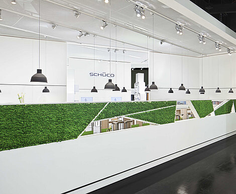 Moss surfaces in customer-specified shapes, Evergreen Standard moss, Schüco exhibition stand